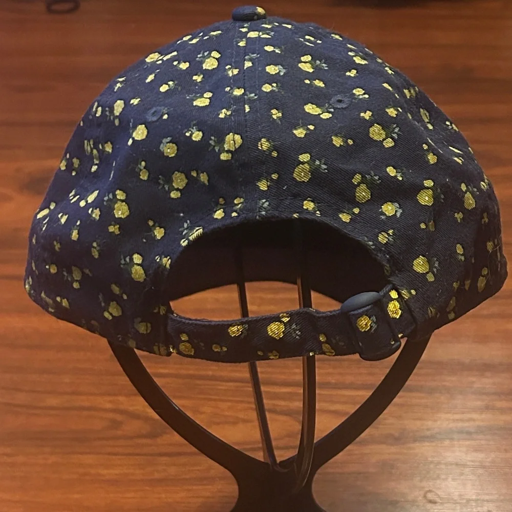 Milwaukee Brewers Women’s Floral 9TWENTY Adjustable Hat
